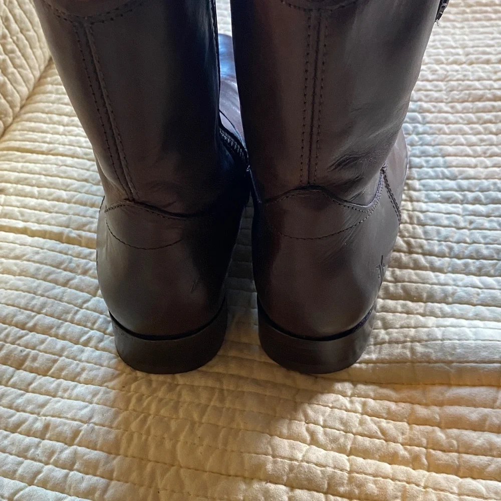 Frye Women's Melissa Button Short Boots Dark Brown Size 7 M